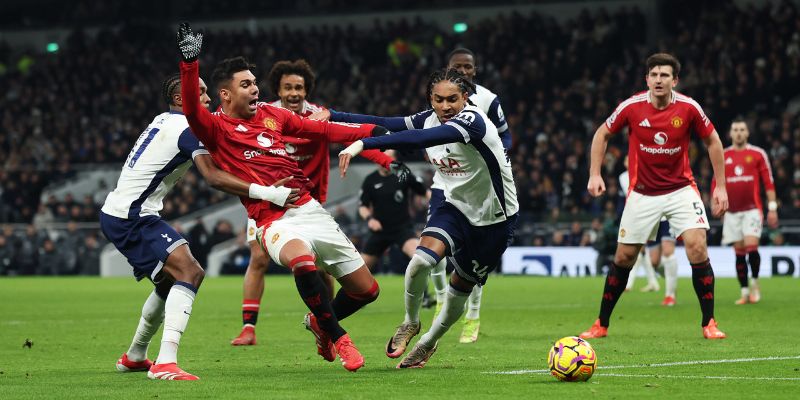 Soi Kèo Man Utd Vs Tottenham 19h30 07/02 - Ngoại Hạng Anh 2 Man Utd vs Tottenham luôn mang đến những trận cầu giàu cảm xúc